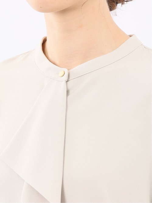 ラッフルフリル 8分袖プルオーバーブラウス