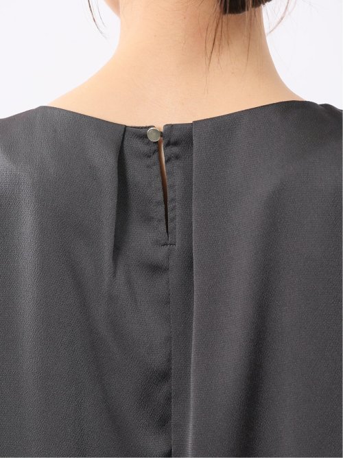 シボサテン ノースリ プルオーバーブラウス