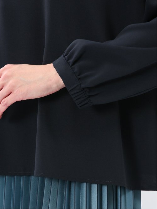 スタンドフリル 長袖プルオーバーブラウス