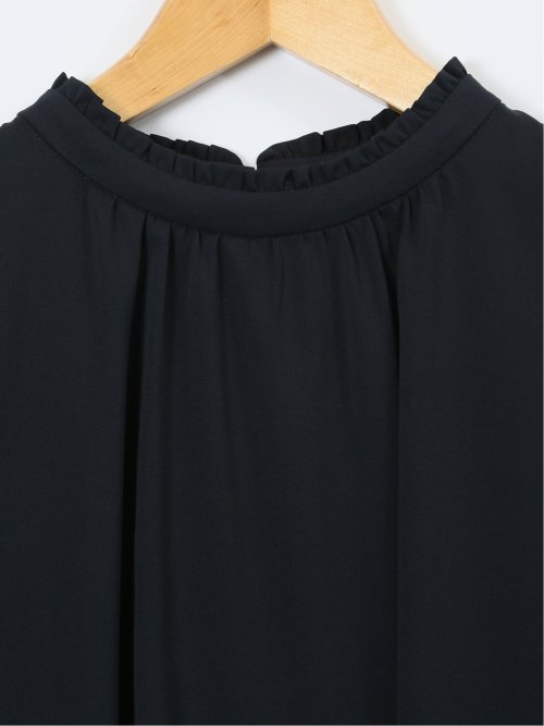 スタンドフリル 長袖プルオーバーブラウス