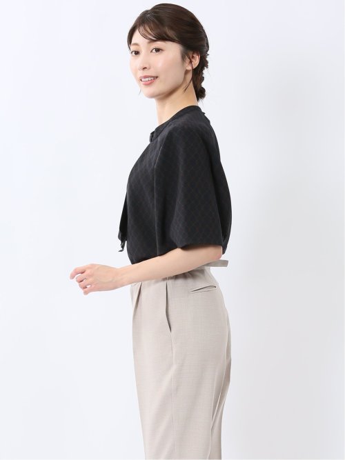 金具付きボウタイ風 半袖プルオーバーブラウス