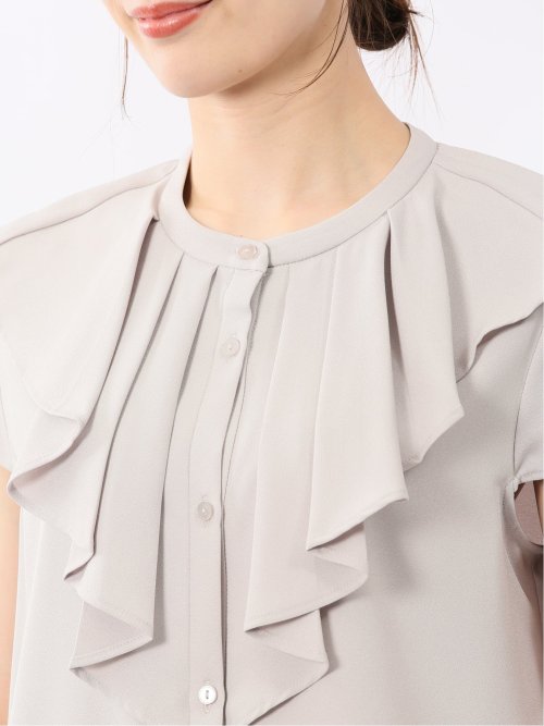 フリル ノースリーブブラウス