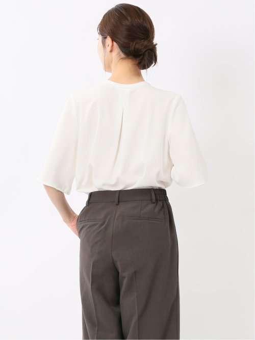 ホック付きクルーネック 半袖プルオーバーブラウス