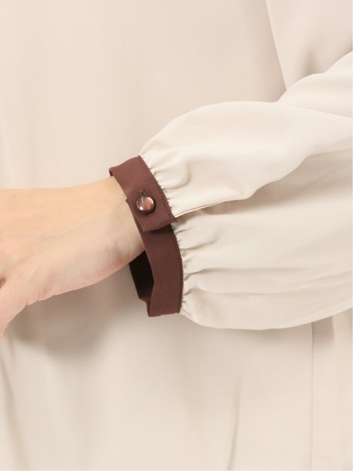 パイピングフリル 長袖プルオーバーブラウス