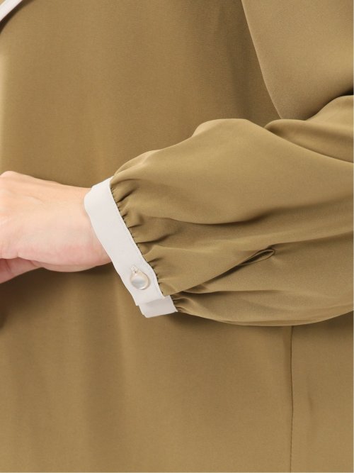 パイピングフリル 長袖プルオーバーブラウス