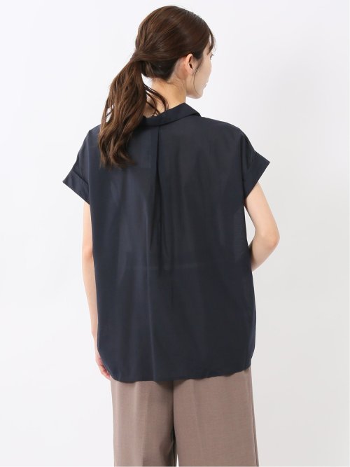 フロントタックかぶり スキッパーシャツ