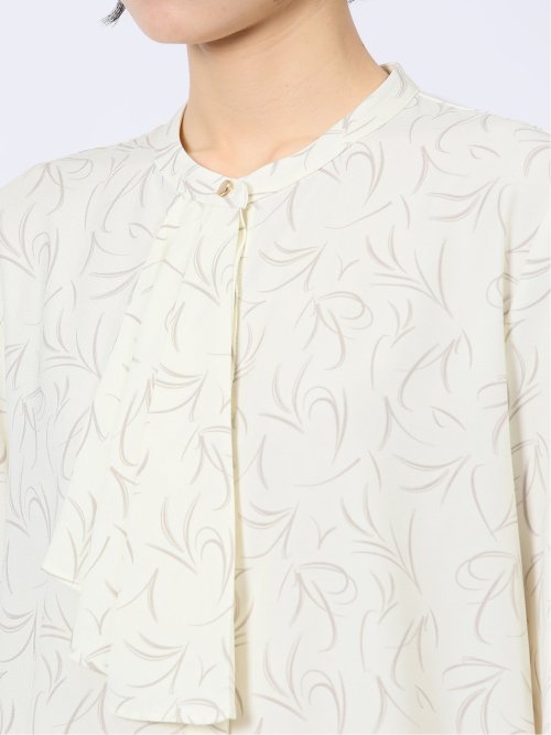 ラッフルフリル バンドカラー 8分袖プルオーバーブラウス