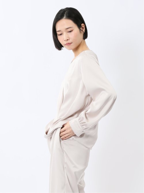 光沢サテン 長袖プルオーバーブラウス(セットアップ可能)