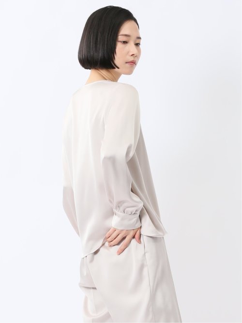 光沢サテン 長袖プルオーバーブラウス(セットアップ可能)