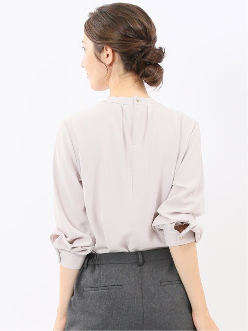 金具付きボウタイ風 長袖プルオーバーブラウス