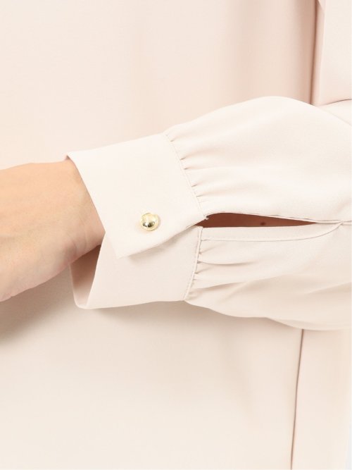 金具付きボウタイ風 長袖プルオーバーブラウス