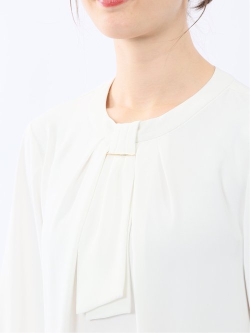 金具付きボウタイ風 7分袖プルオーバーブラウス
