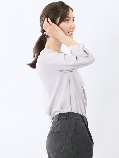 金具付きボウタイ風 7分袖プルオーバーブラウス