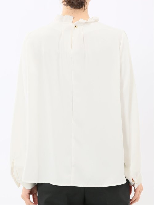 タック衿 長袖プルオーバーブラウス