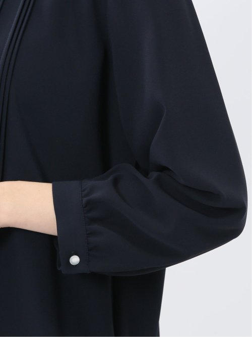 ピンタック 8分袖プルオーバーブラウス