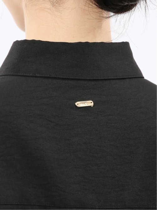 ストレッチ バックタック レギュラーカラー 長袖ブラウス