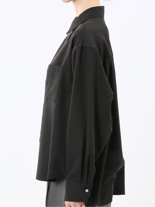 ストレッチ バックタック レギュラーカラー 長袖ブラウス