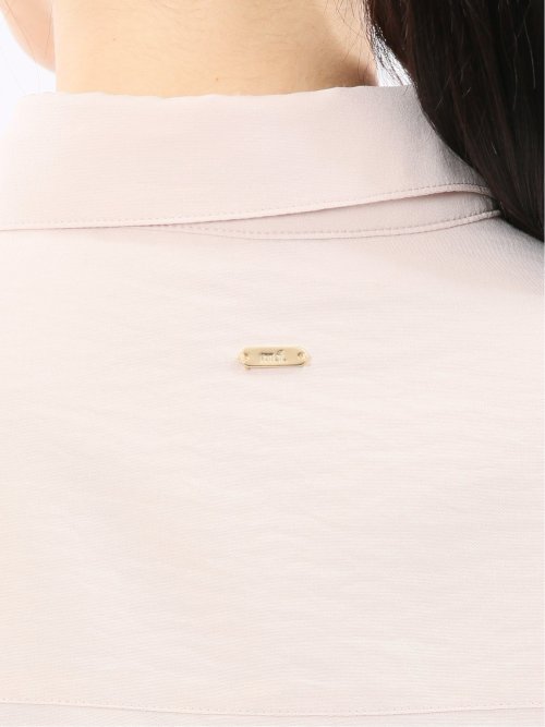 ストレッチ バックタック レギュラーカラー 長袖ブラウス