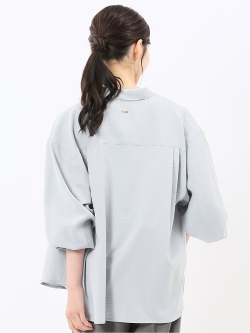 ストレッチ バックタック レギュラーカラー 長袖ブラウス