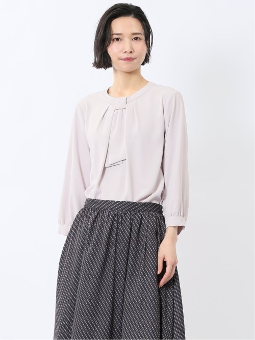 金具付きボウタイ風 7分袖プルオーバーブラウス