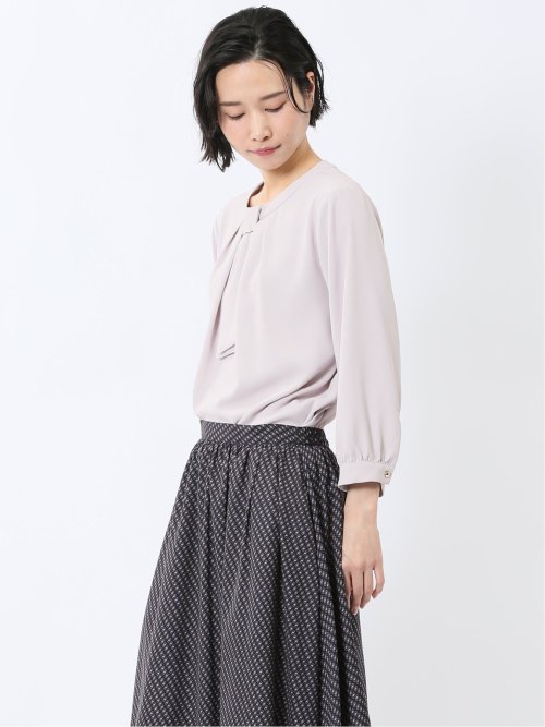 金具付きボウタイ風 7分袖プルオーバーブラウス