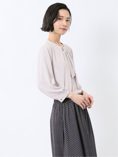 金具付きボウタイ風 7分袖プルオーバーブラウス