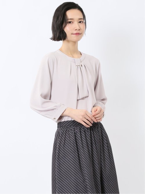 金具付きボウタイ風 7分袖プルオーバーブラウス