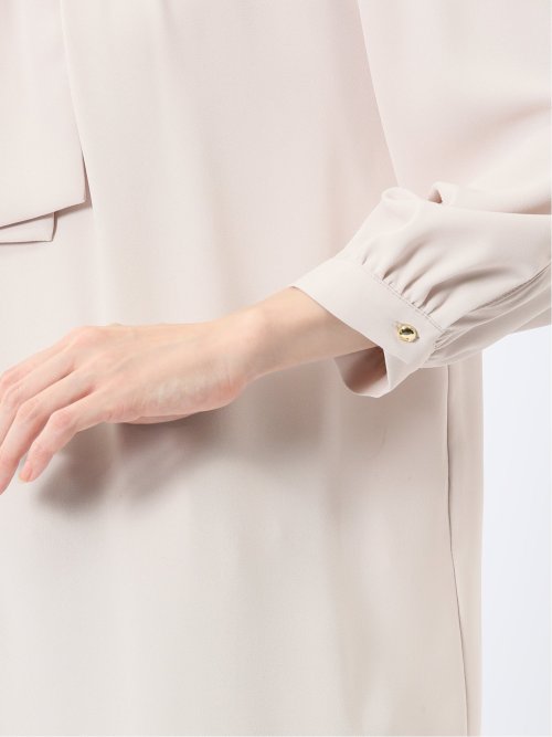 金具付きボウタイ風 7分袖プルオーバーブラウス