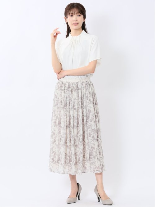 タックパール 半袖プルオーバーブラウス