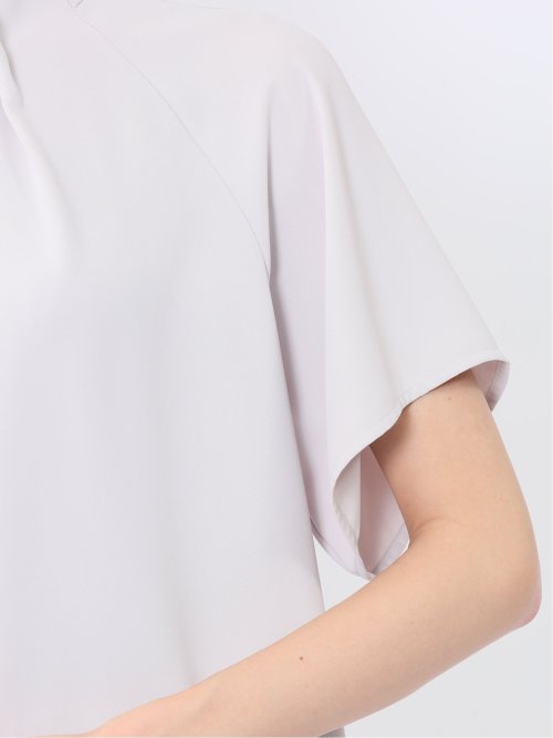 タックパール 半袖プルオーバーブラウス