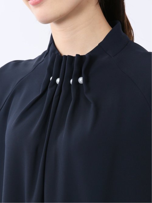 タックパール 半袖プルオーバーブラウス