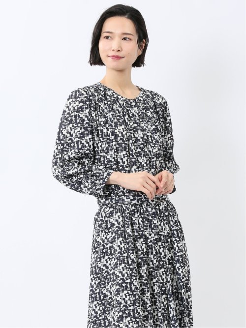 プリント バンドカラー 8分袖比翼ブラウス