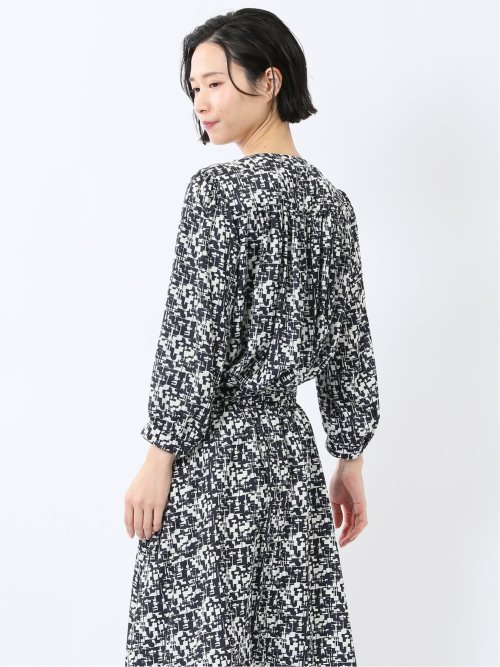 プリント バンドカラー 8分袖比翼ブラウス