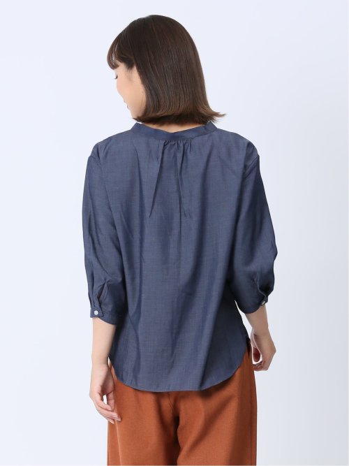 【WEB限定】形態安定 シャンブレープルオーバー長袖ブラウス