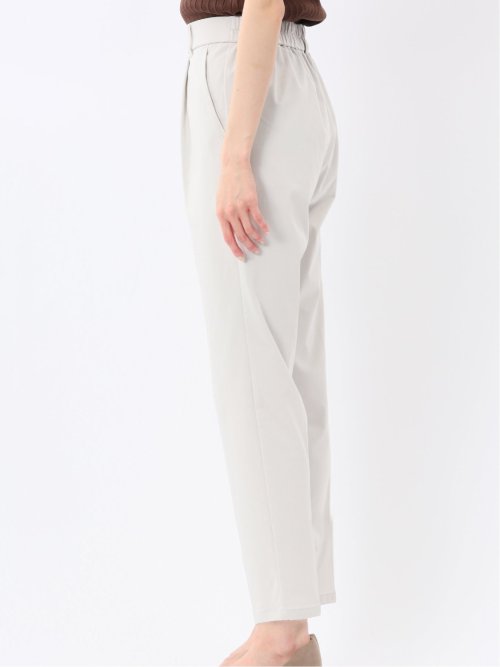 スラリッチ ワンタック テーパードパンツ