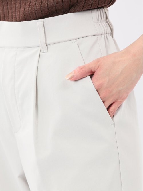 スラリッチ ワンタック テーパードパンツ