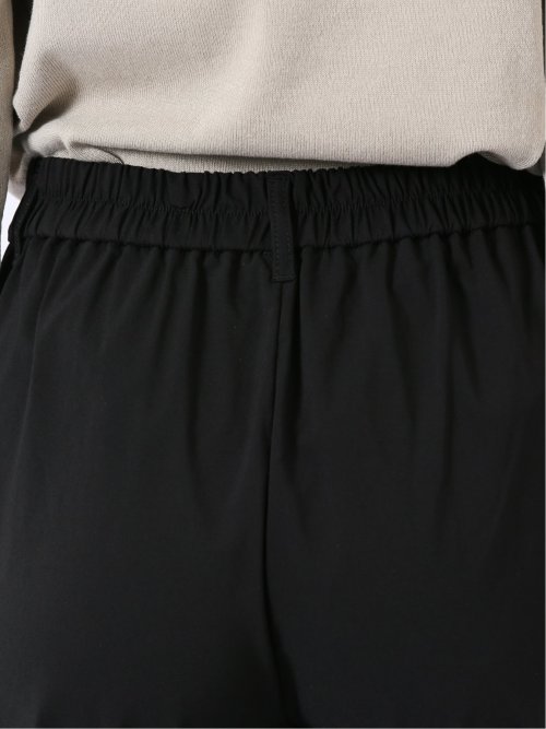 スラリッチ ワンタック テーパードパンツ