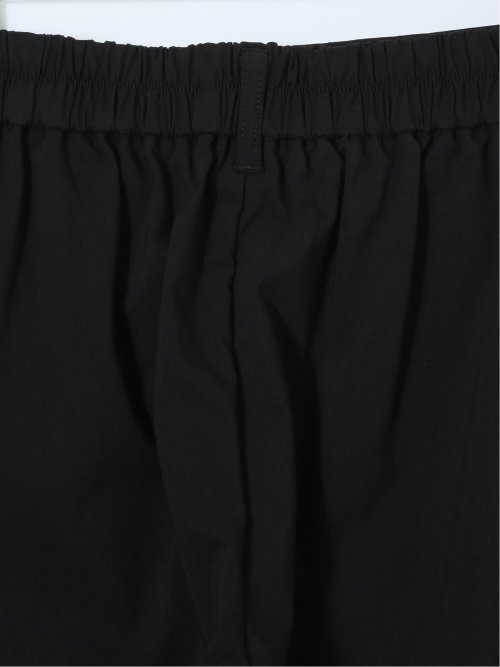スラリッチ ワンタック テーパードパンツ