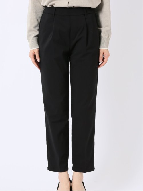 スラリッチ ワンタック テーパードパンツ