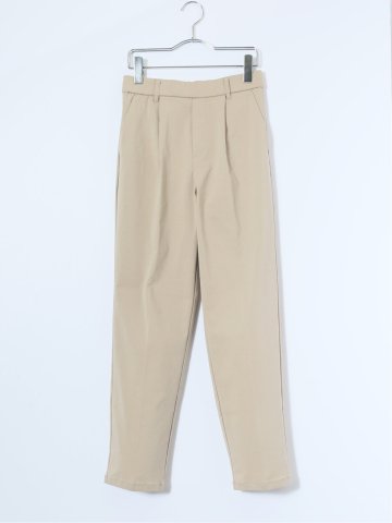 スラリッチ ワンタック テーパードパンツ