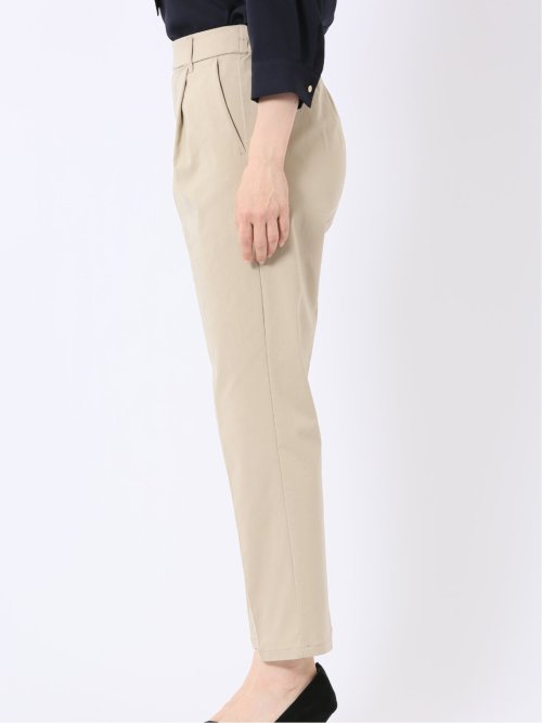 スラリッチ ワンタック テーパードパンツ