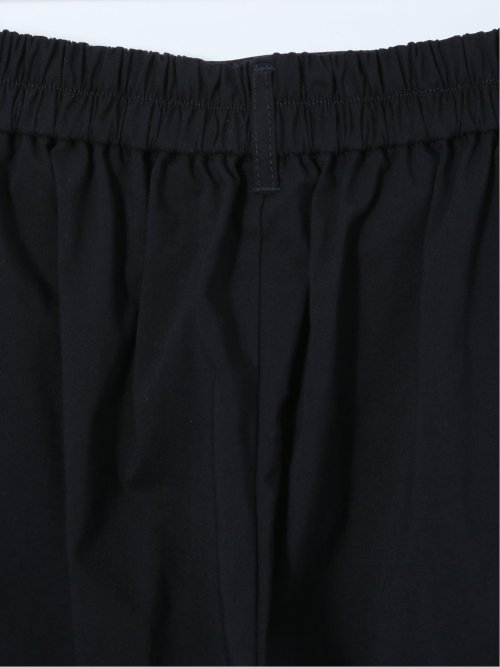 スラリッチ ワンタック テーパードパンツ