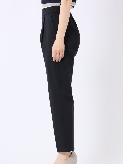 スラリッチ ワンタック テーパードパンツ