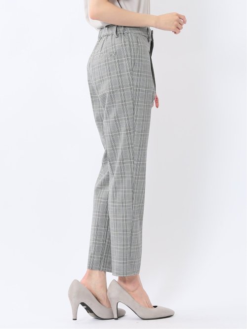 ストレッチ ワンタック テーパードパンツ