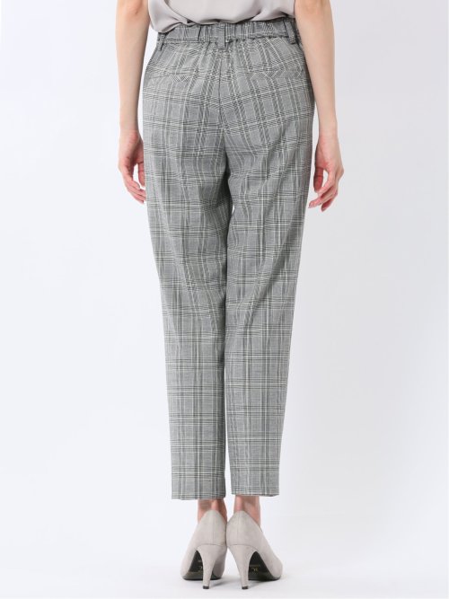 ストレッチ ワンタック テーパードパンツ