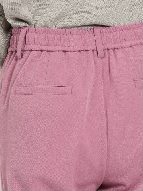 レーヨン混ストレッチ プルオンテーパードパンツ