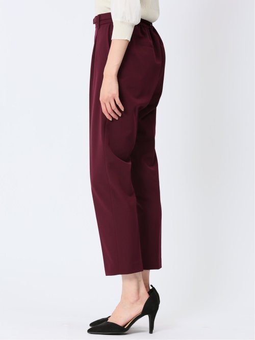 レーヨン混ストレッチ ベルト付きテーパードパンツ