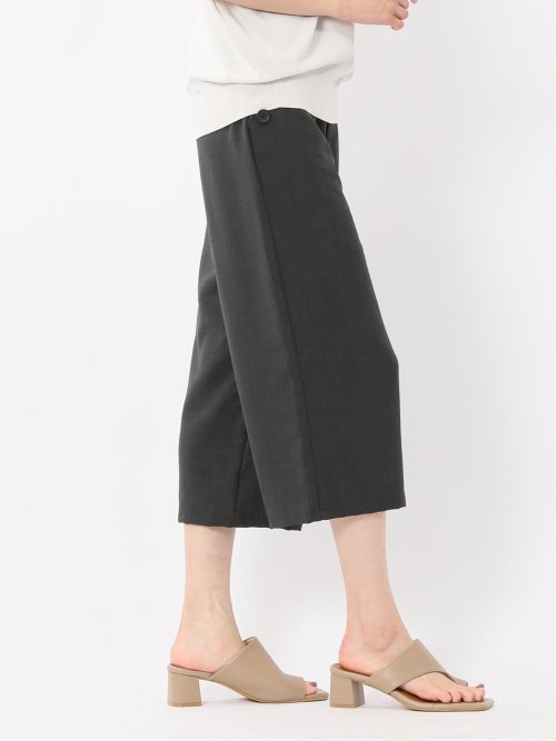 麻調合繊 ボタン付き クロップドパンツ(セットアップ可能)