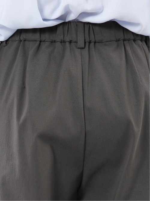 ストレッチ ボタン付き ワンタック ワイドパンツ