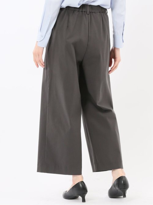 ストレッチ ボタン付き ワンタック ワイドパンツ